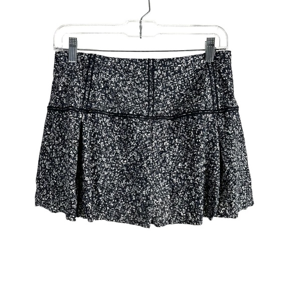 Lululemon Lost In Pace Skirt Regular 13" Daisy Dust Alpine White Black SZ 6 - Picture 6 of 9